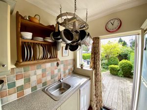 Fitted Kitchen- click for photo gallery